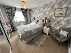 Photo 7- click for photo gallery